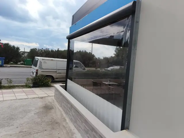Ζελατίνα PVC σε ρολό με οδηγούς ZIP